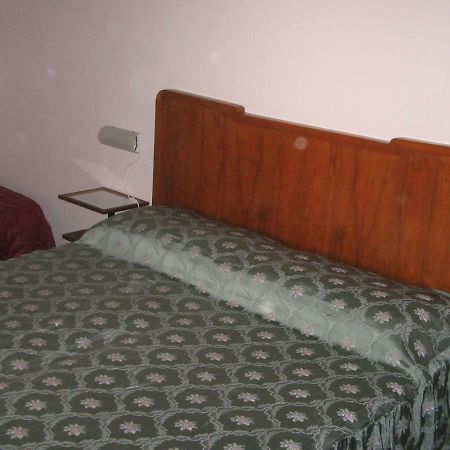Bilocale Patti Appartement Buitenkant foto